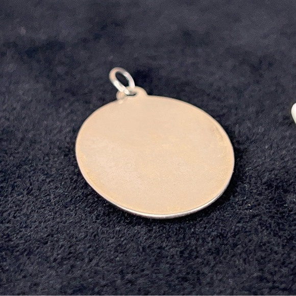 VINTAGE JESUS MEDAL SACRED HEART SET CROSS RELIGIOUS  FAITH CHRISTIANITY - Picture 6 of 10